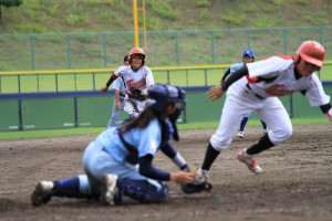 全日本大学女子野球選手権大会の写真